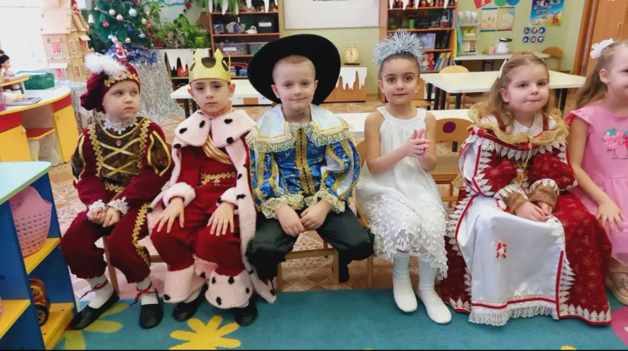 Новогодний утренник, группа «Звездочёт».